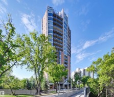 #901 10035 SASKATCHEWAN DR NW  Edmonton, AB T6E 4R4