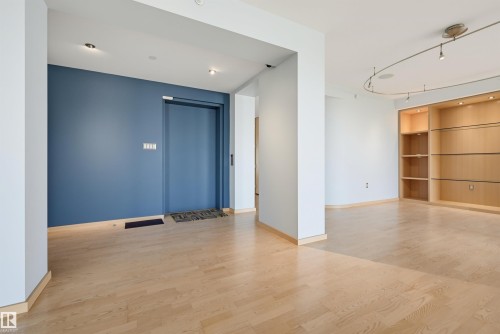 #901 10035 Saskatchewan Dr Nw, Edmonton, AB - Indoor Photo Showing Other Room