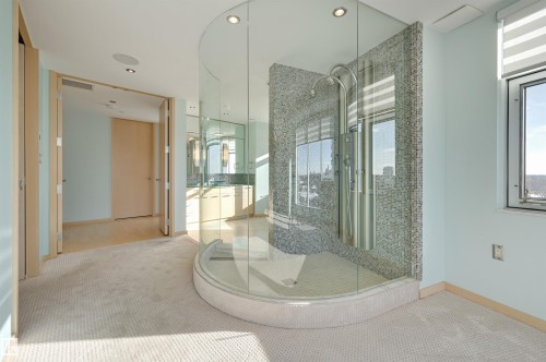 #901 10035 Saskatchewan Dr Nw, Edmonton, AB - Indoor Photo Showing Other Room