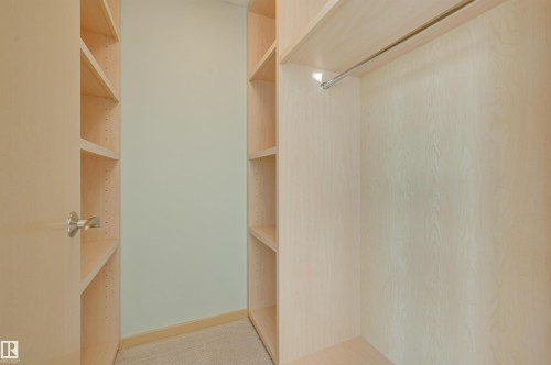 #901 10035 Saskatchewan Dr Nw, Edmonton, AB - Indoor