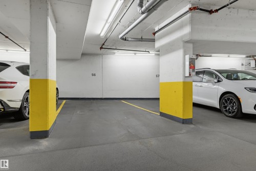 #901 10035 Saskatchewan Dr Nw, Edmonton, AB - Indoor Photo Showing Garage