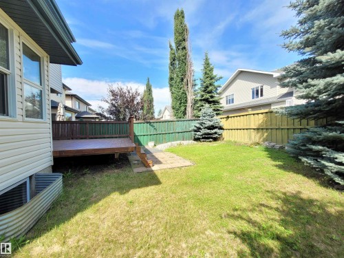 2562 Hanna Crescent Nw, Edmonton, AB - Outdoor