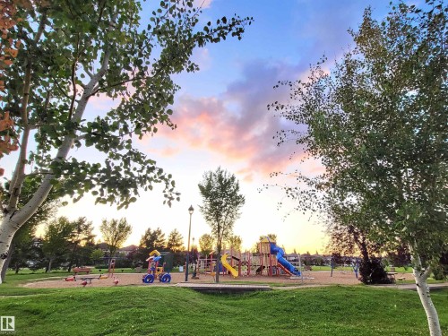 2562 Hanna Crescent Nw, Edmonton, AB - Outdoor With View