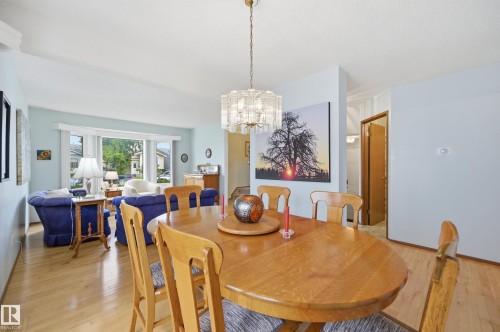 365 Kline Crescent Nw, Edmonton, AB - Indoor Photo Showing Dining Room