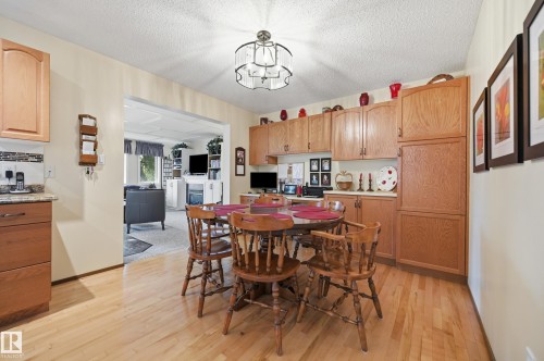 365 Kline Crescent Nw, Edmonton, AB - Indoor