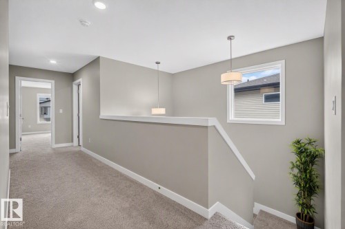 9412 Pear Crescent Sw, Edmonton, AB - Indoor Photo Showing Other Room