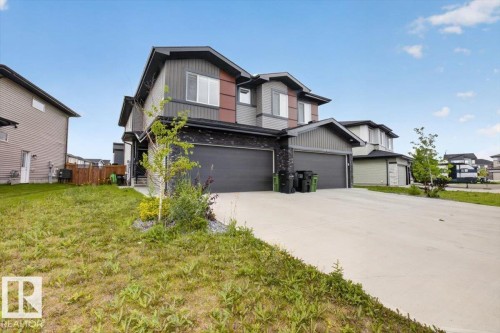9412 Pear Crescent Sw, Edmonton, AB - Outdoor
