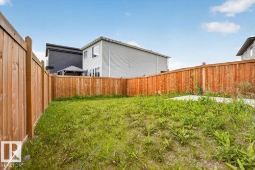 9412 Pear Crescent Sw, Edmonton, AB - Outdoor