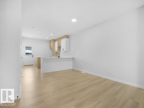 260 24 St Sw Sw, Edmonton, AB - Indoor