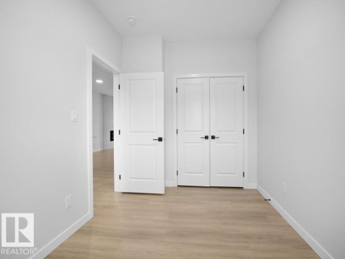 260 24 St Sw Sw, Edmonton, AB - Indoor Photo Showing Other Room