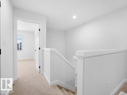 260 24 St Sw Sw, Edmonton, AB - Indoor Photo Showing Other Room