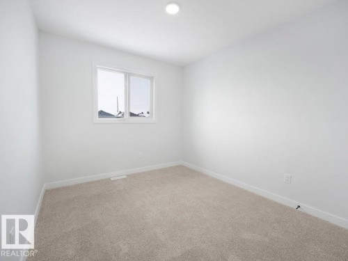 260 24 St Sw Sw, Edmonton, AB - Indoor Photo Showing Other Room