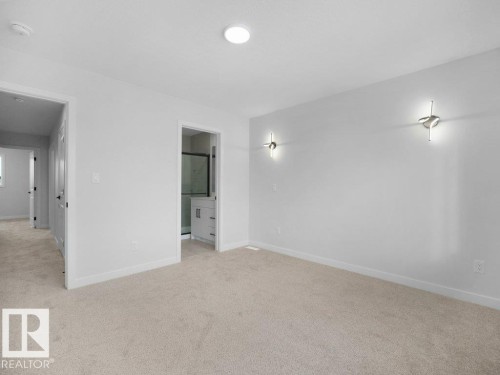260 24 St Sw Sw, Edmonton, AB - Indoor Photo Showing Other Room