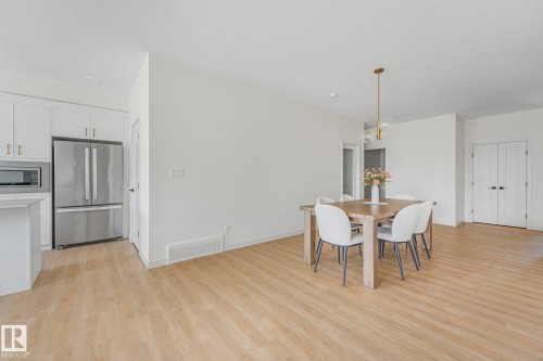 3217 Kulay Way Sw, Edmonton, AB - Indoor