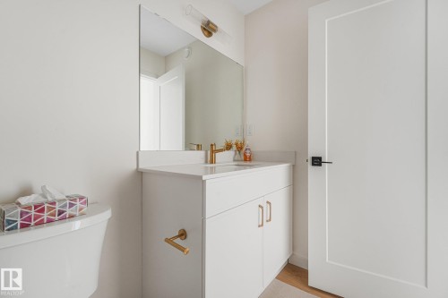 3217 Kulay Way Sw, Edmonton, AB - Indoor Photo Showing Bathroom