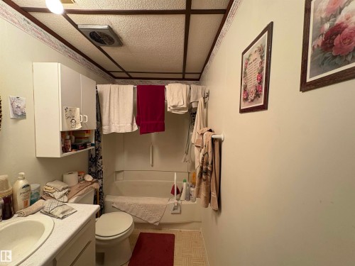19302 Twp Rd 631B, Rural Thorhild County, AB - Indoor Photo Showing Bathroom