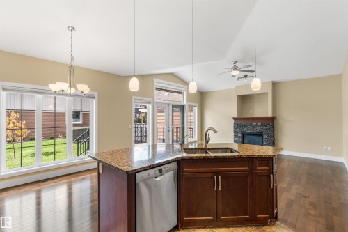 #214 50 Heatherglen Dr, Spruce Grove, AB - Indoor Photo Showing Kitchen With Double Sink