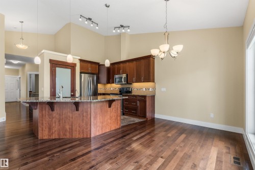 #214 50 Heatherglen Dr, Spruce Grove, AB - Indoor Photo Showing Kitchen With Upgraded Kitchen