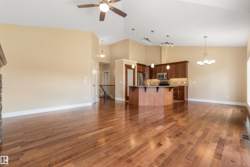 #214 50 Heatherglen Dr, Spruce Grove, AB - Indoor Photo Showing Kitchen