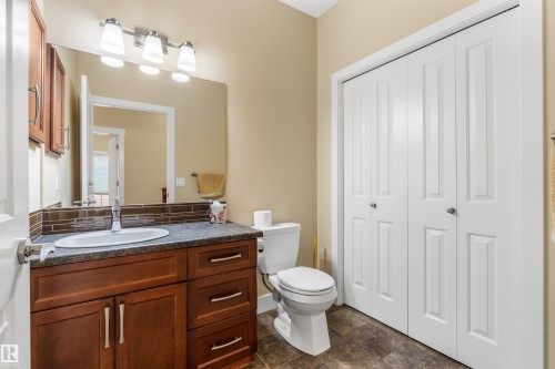 #214 50 Heatherglen Dr, Spruce Grove, AB - Indoor Photo Showing Bathroom