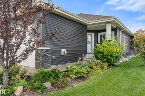 #214 50 Heatherglen Dr, Spruce Grove, AB - Outdoor