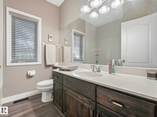 153 Kulawy Drive Nw, Edmonton, AB - Indoor Photo Showing Bathroom