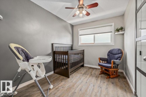 7408 133 Avenue Nw, Edmonton, AB - Indoor
