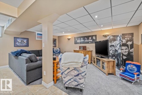 7408 133 Avenue Nw, Edmonton, AB - Indoor