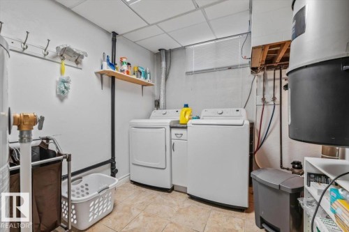 7408 133 Avenue Nw, Edmonton, AB - Indoor Photo Showing Laundry Room