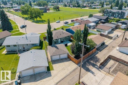 7408 133 Avenue Nw, Edmonton, AB - Outdoor With View