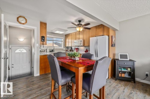 7408 133 Avenue Nw, Edmonton, AB - Indoor Photo Showing Dining Room