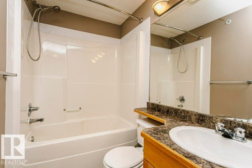 #411 3425 19 St Nw, Edmonton, AB - Indoor Photo Showing Bathroom