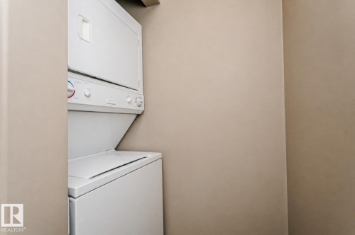 #411 3425 19 St Nw, Edmonton, AB - Indoor Photo Showing Laundry Room