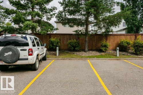 #411 3425 19 St Nw, Edmonton, AB - Outdoor