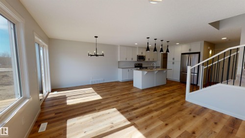 16 Nectar Wynd, St. Albert, AB - Indoor Photo Showing Kitchen