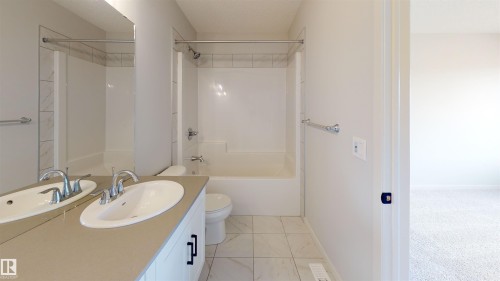 16 Nectar Wynd, St. Albert, AB - Indoor Photo Showing Bathroom