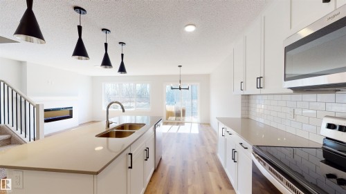 16 Nectar Wynd, St. Albert, AB - Indoor Photo Showing Kitchen With Double Sink With Upgraded Kitchen