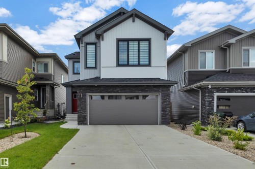 17 CERBAT Crescent   Sherwood Park, AB T8H 2Z5