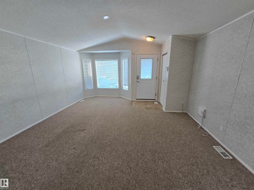 1133 Aspen Drive, Leduc, AB - Indoor Photo Showing Other Room