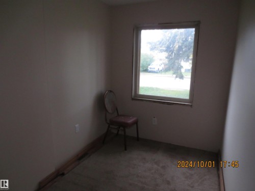 4615 4 Avenue, Edson, AB - Indoor