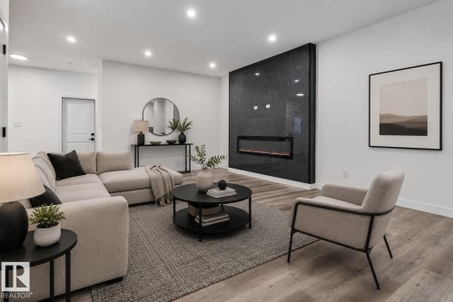 13 Enns Crest, Fort Saskatchewan, AB - Indoor Photo Showing Living Room
