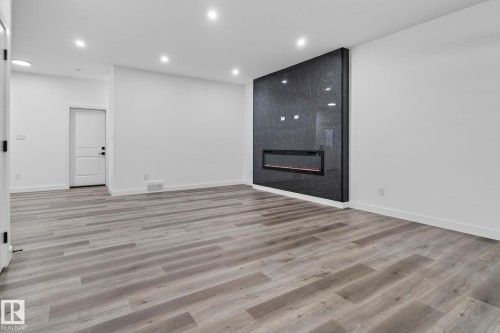 13 Enns Crest, Fort Saskatchewan, AB - Indoor Photo Showing Other Room