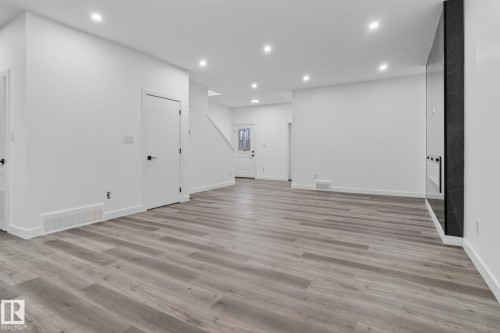 13 Enns Crest, Fort Saskatchewan, AB - Indoor Photo Showing Other Room