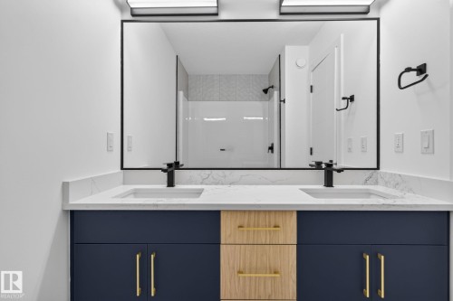 13 Enns Crest, Fort Saskatchewan, AB - Indoor Photo Showing Bathroom