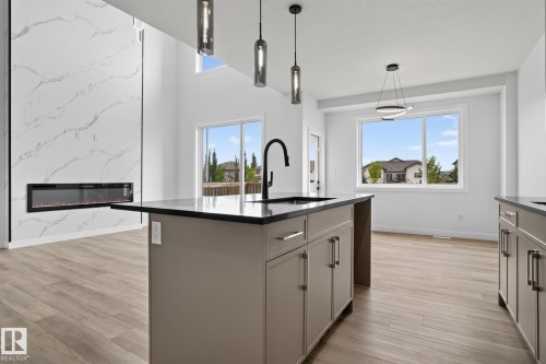49 Elliott Wynd, Fort Saskatchewan, AB - Indoor Photo Showing Kitchen