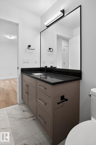 49 Elliott Wynd, Fort Saskatchewan, AB - Indoor Photo Showing Bathroom