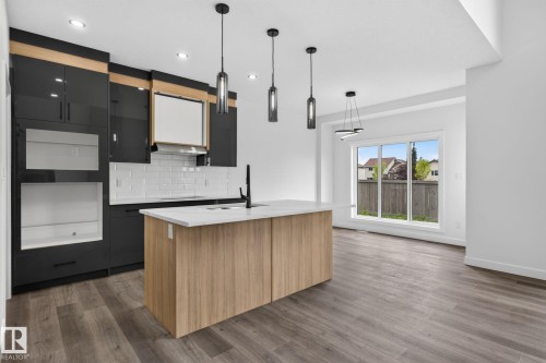 45 Elliott Wynd, Fort Saskatchewan, AB - Indoor Photo Showing Kitchen