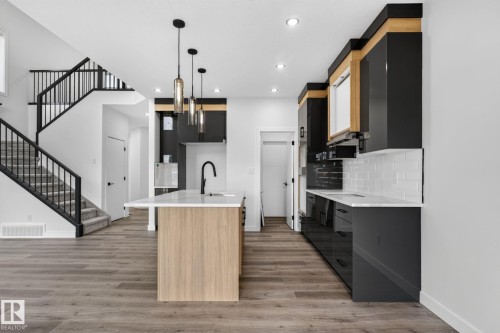 45 Elliott Wynd, Fort Saskatchewan, AB - Indoor Photo Showing Kitchen