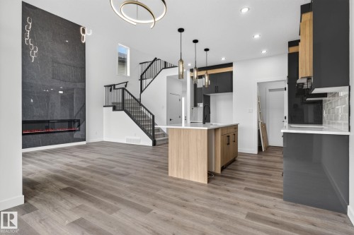 45 Elliott Wynd, Fort Saskatchewan, AB - Indoor Photo Showing Kitchen