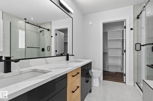 45 Elliott Wynd, Fort Saskatchewan, AB - Indoor Photo Showing Bathroom